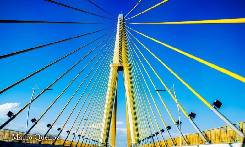Ponte Sobre o Rio Negro