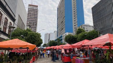 A Tradicional Feira de Artesanato da Eduardo Ribeiro nas manhãs de domingo