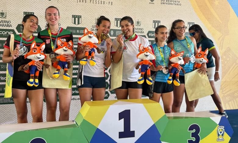 Dupla feminina de beach tennis é ouro no JUBs Praia 2025